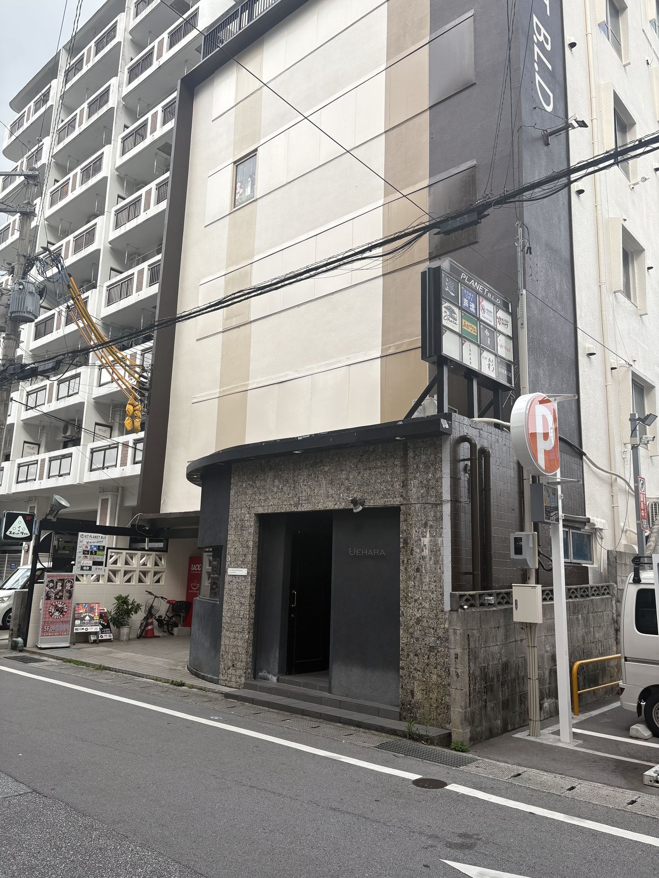 ビル外観